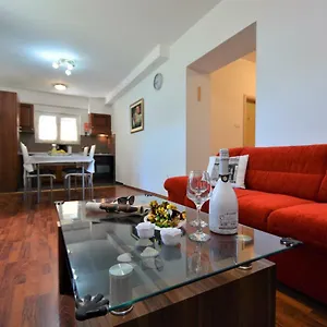 Korina Apartment