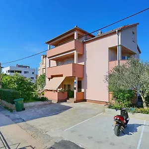 Natali Apartment